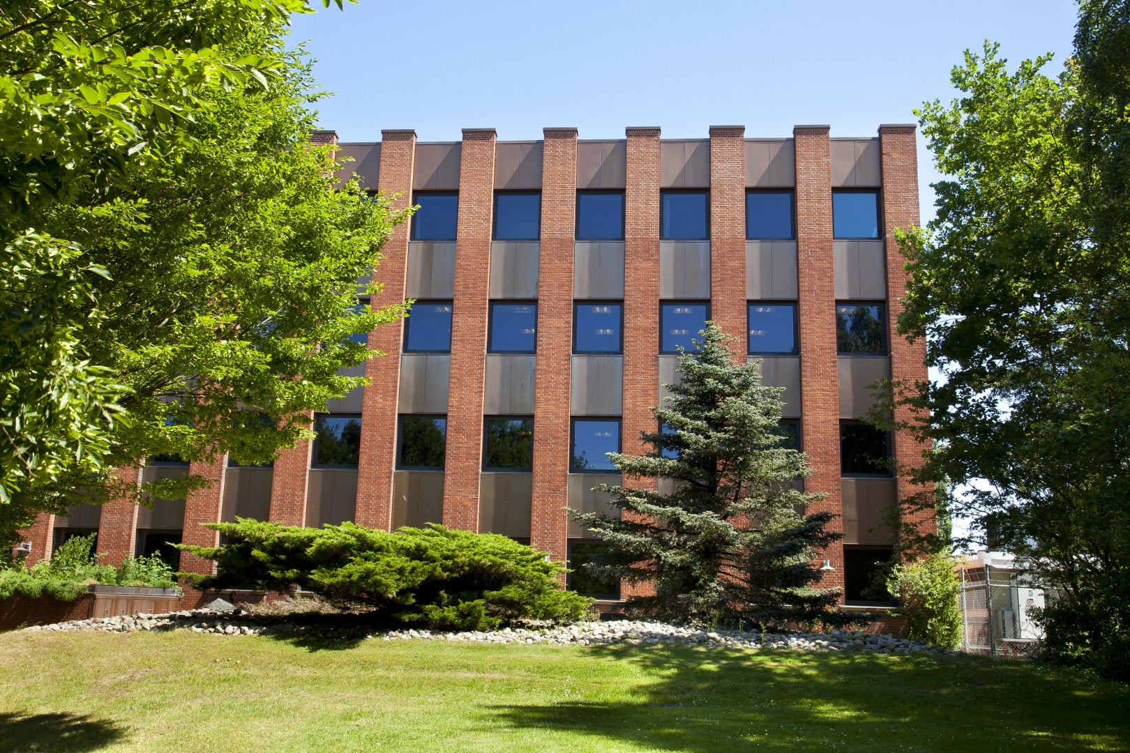 blikkenslager laver facadebeklædning kobber